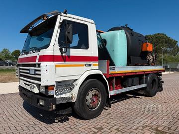 Scania P93.220 Cisterna bitume Longo 7.000L (anno 