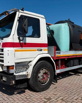 Scania P93.220 Cisterna bitume Longo 7.000L (anno 