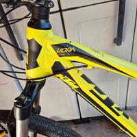 BICI  KTM ULTRA FLITE.