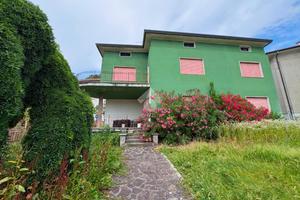 VILLA SINGOLA A CASNIGO
