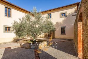 Appartamento di 104 m² con 5 locali a Cortona