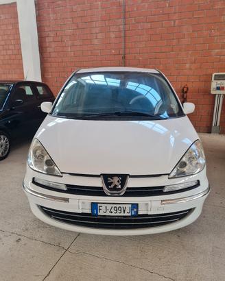 peugeot 807