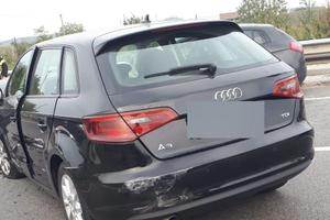 Audi A3 incidentata componenti