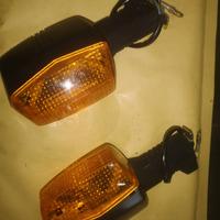  frecce  ant-post  moto Triumph 900 sprint