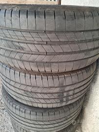 Gomme goodjear 225/40/18