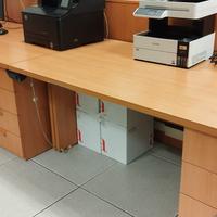 Scrivanie e librerie per ufficio