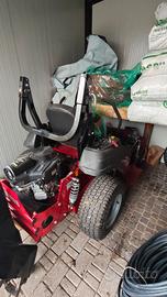 Trattorino tagliaerba