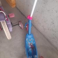 bicicletta e monopattino