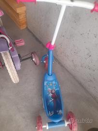 bicicletta e monopattino