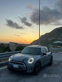 Mini one 2021