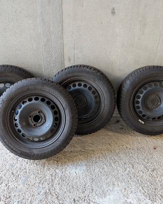 gomme invernali 185/60 R15 