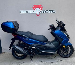 Honda Forza 350 deluxe