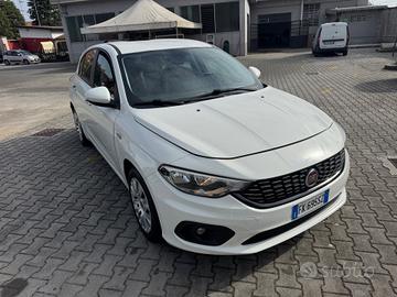 Fiat Tipo 1.4 5 porte Easy Euro 6b