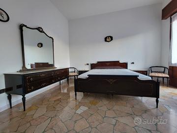 Camera da letto completa