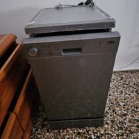 lavastoviglie Beko argento slim come nuova 