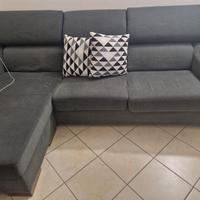 Divano con chaise longue