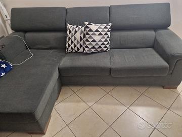 Divano con chaise longue