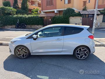 Ford fiesta ST 1.5 200cv 2019