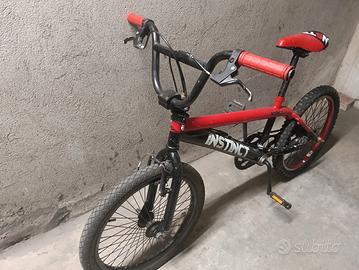 bicicletta BMX instinct 