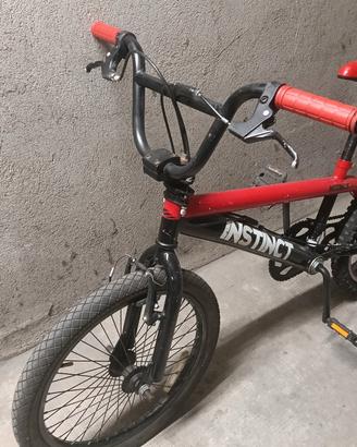 bicicletta BMX instinct 