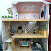 Casa della bambole legno completa di mobili