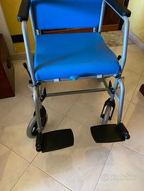 SEDIA A ROTELLE PER DISABILI