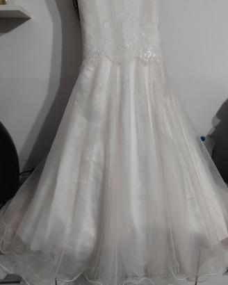 vestito da comunione in tulle è macramè sartoriale