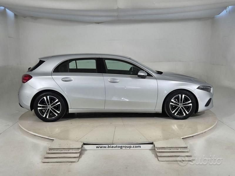 Mercedes-Benz A 200 D 2023 photo 5