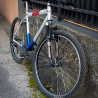 MTB Hazard 26" - Shimano Deore - Rockshox