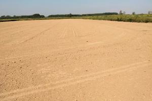 Terreno edificabile con annesso terreno agricolo