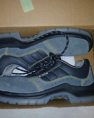 Scarpe antinfortunistiche