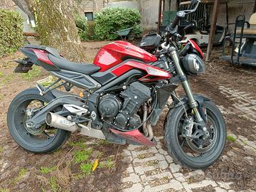 Triumph street triple 765 rs 2023