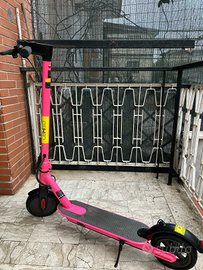Scooter elettrico Lexgo r9 lite pink