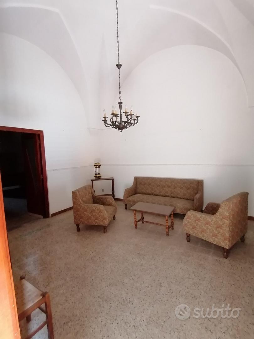 1h asunto, 180 m²
