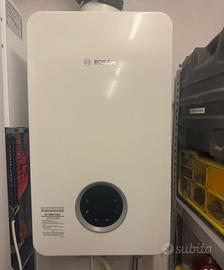 Scaldabagno a gas a camera stagna Bosch Therm