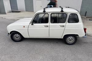 n.2 Renault 4