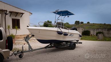 Barca motore e carrello omologato