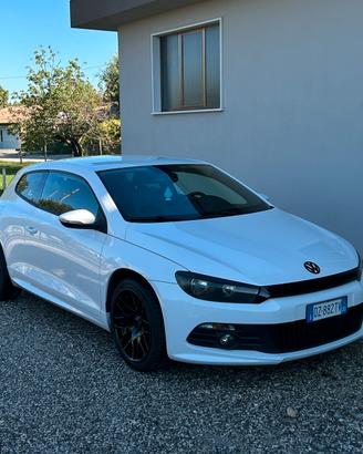 Volkswagen Scirocco R-Line 1.4 tsi 200cv