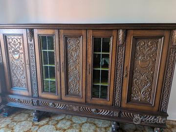 vetrina in legno massello 