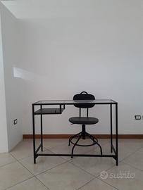 SCRIVANIA IN VETRO E METALLO + SEDIA GIREVOLE