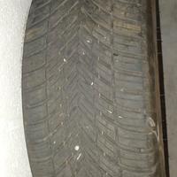 Pneumatici Misura 235/55 R18 104 V.