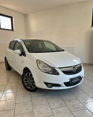 Opel Corsa 1.2 80CV 5 porte GPL-TECH Edition