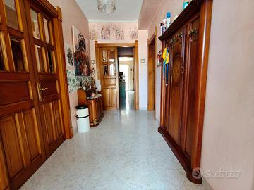 villa con terreno indipendente 