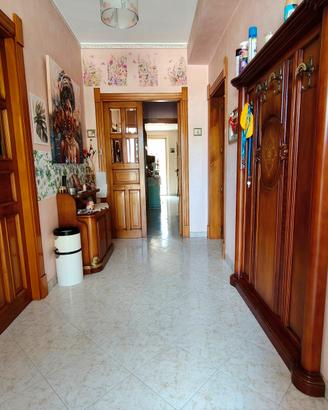 villa con terreno indipendente 