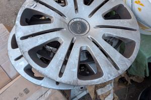 Cerchi in lega/acciaio 16” originali Ford e copric