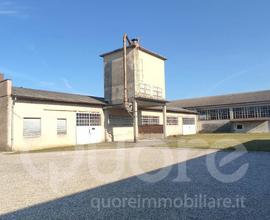 Capannone industriale - Pavia di Udine