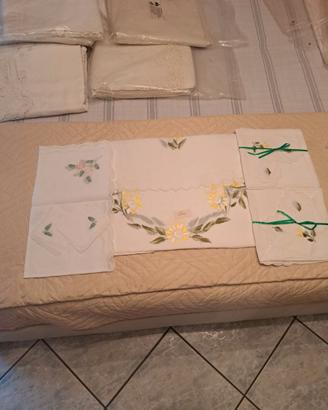 set da tavola e thè vintage
