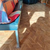 Letto matrimoniale in legno Wenghé e acciaio