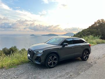 Audi Q3 SPB Identity Black S-Line Edition S-Tronic