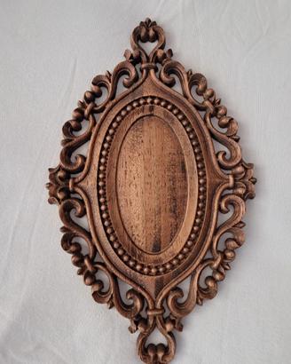 Cornice decorativa in legno